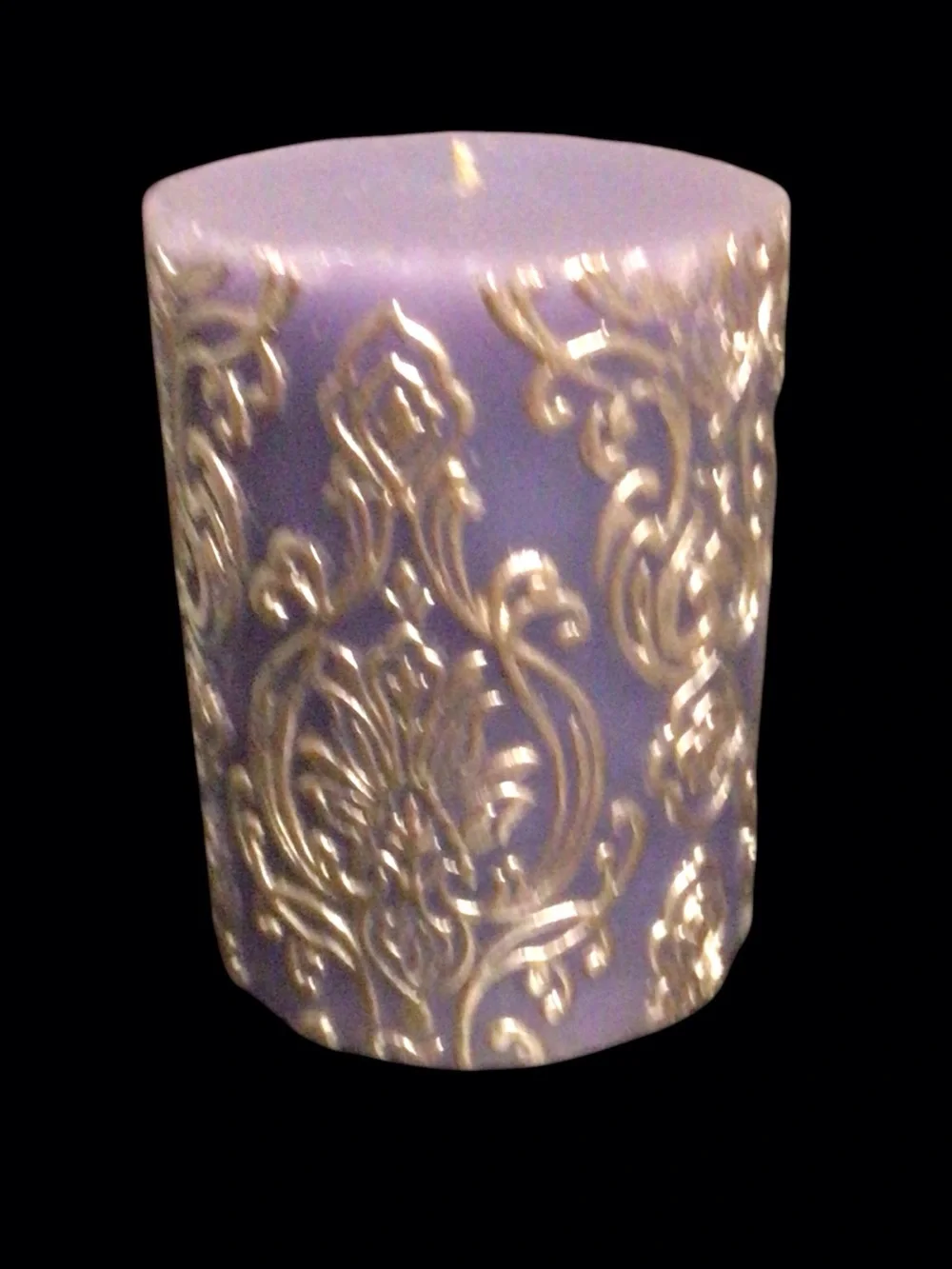 EUC....PIER ONE Unscented Damask Blue pillar candle